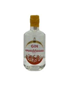 GIN AMARAVIGGIA CON BACCHE DI GINEPRO E AGRUMI